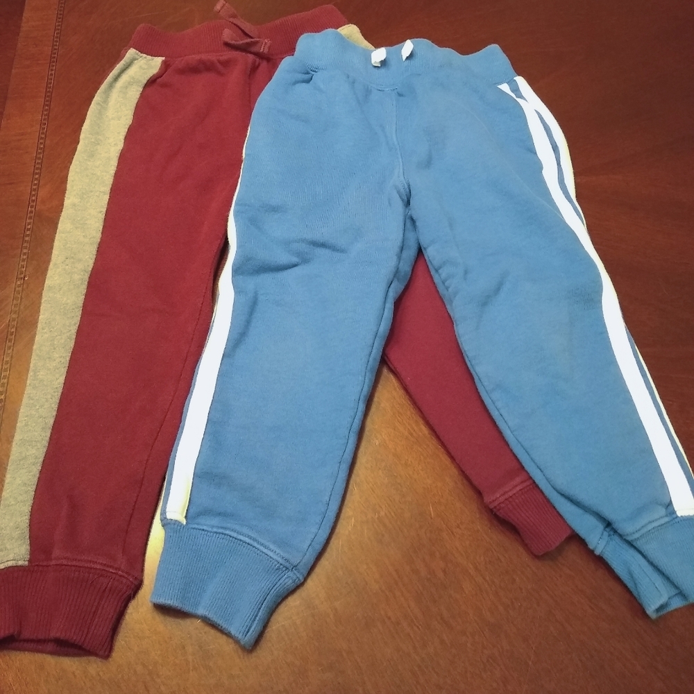 Bundle of 4T Jogger Sweatpants